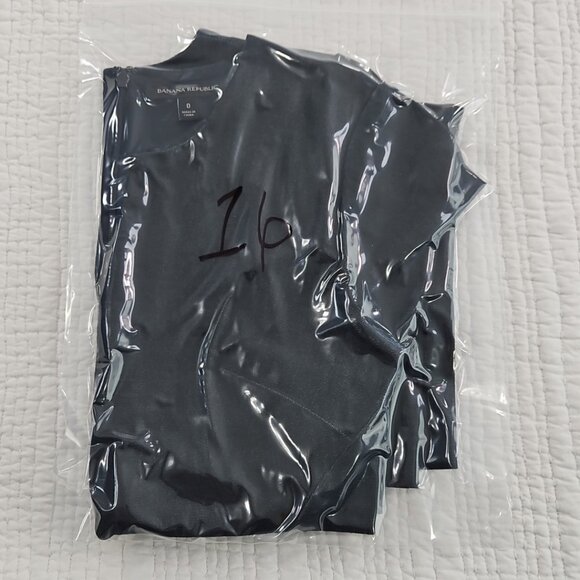 Banana Republic Angled Seam Pencil Dress Women's Sz 0 Short Sleeve Navy NWOT - Picture 16 of 16